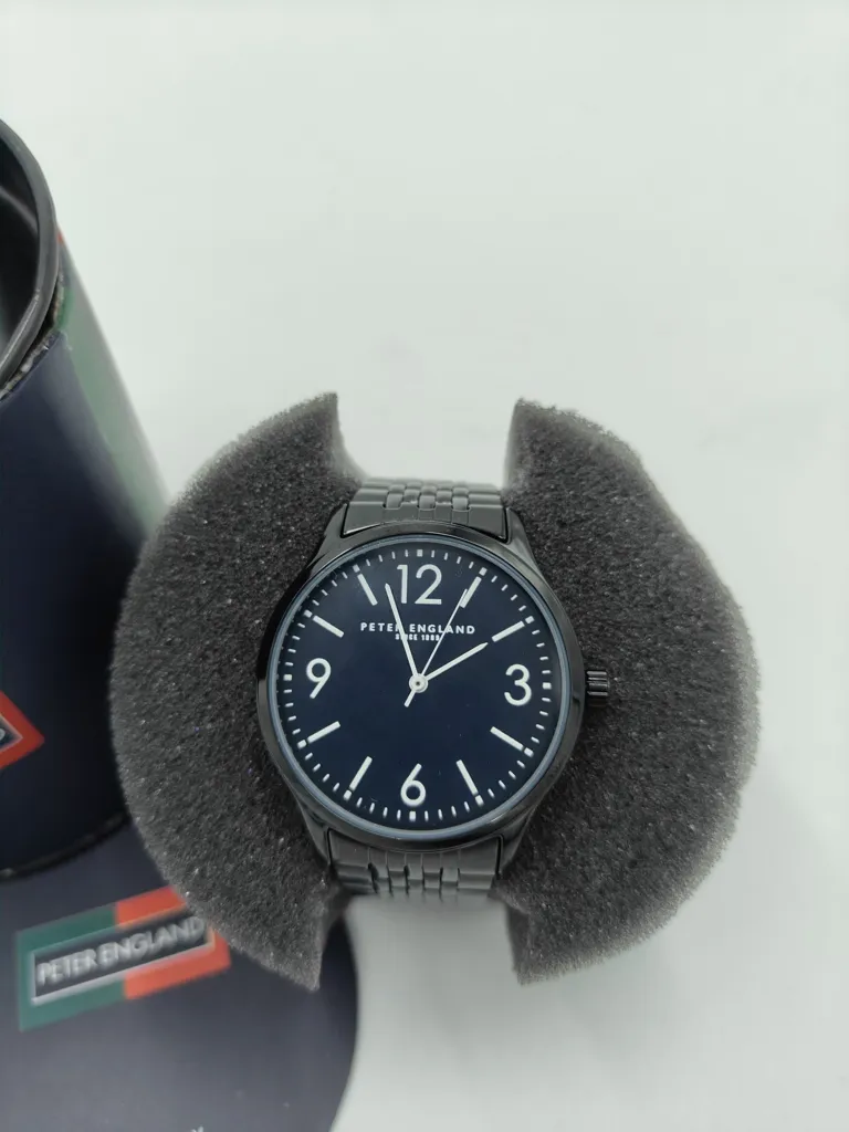 Peter England New Men Analogue Watch Black Chain