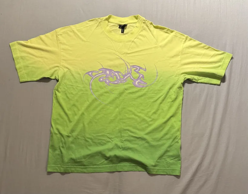 H&M Men's XL Stretchable Printed Oversized Tee - Black