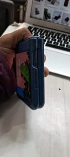 Motorola Razr 60 Like New Blue Foldable Smartphone 8GB RAM 256GB Storage