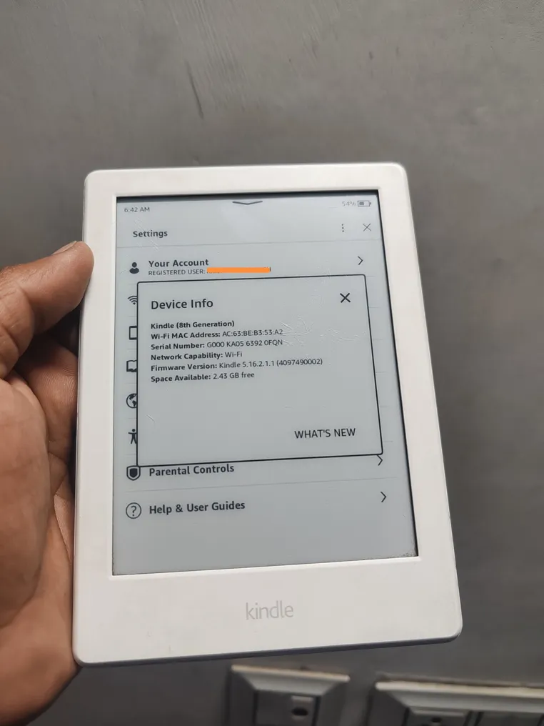 Amazon Kindle 8th Generation Preloved E-reader White 6-inch Glare-free Display