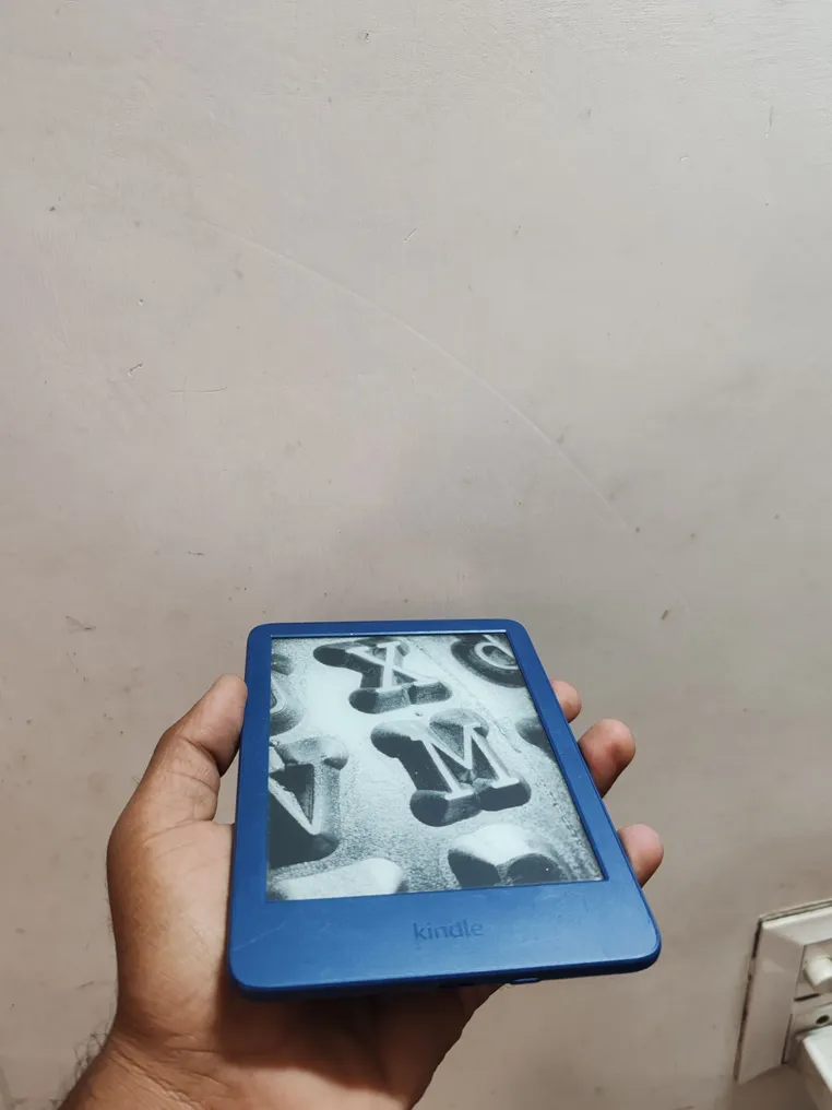 Amazon Kindle (11th Gen) 16GB Denim Blue - Preloved Kindle- Deal- Night Mode
