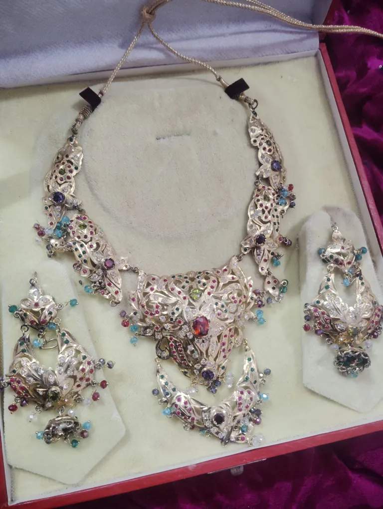 Elegant Women's Dual-use Gold Jewelry Set