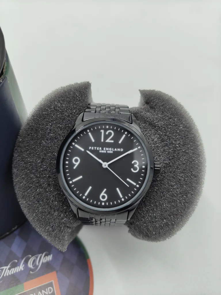 Peter England New Men Analogue Watch Black Chain