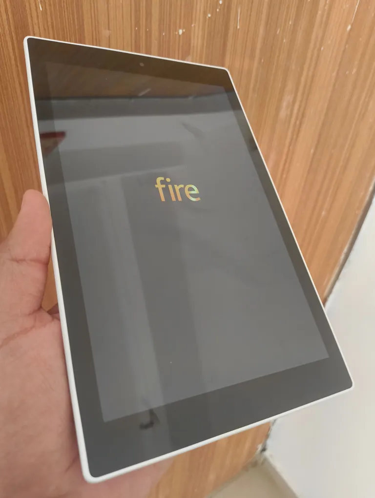 Amazon Fire HD 10 (5th Generation) Used Tablet White 10.1-inch 16GB Storage