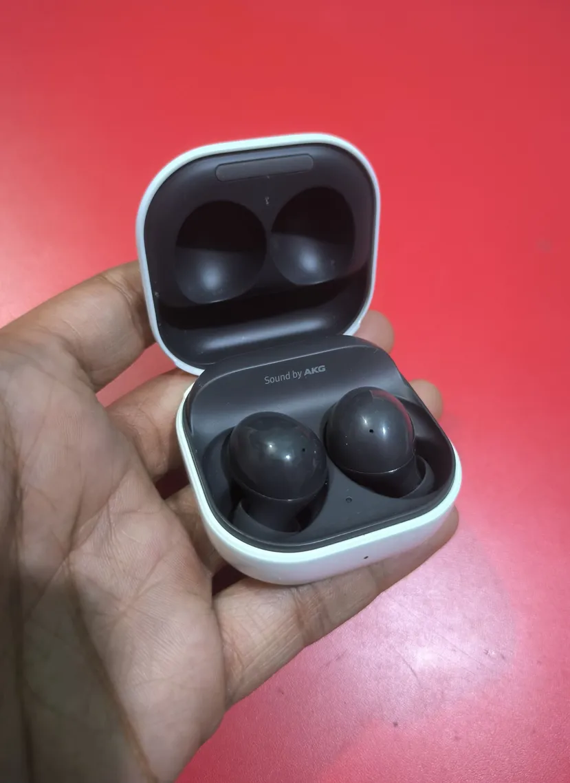 Samsung Galaxy Buds 2 ANC Pre-owned Best Condition Black