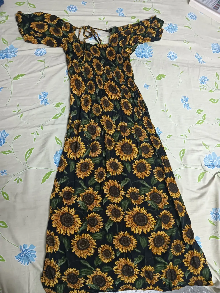 Chic Women's Medium Stretchable Sunflower Aline Maxi Dress