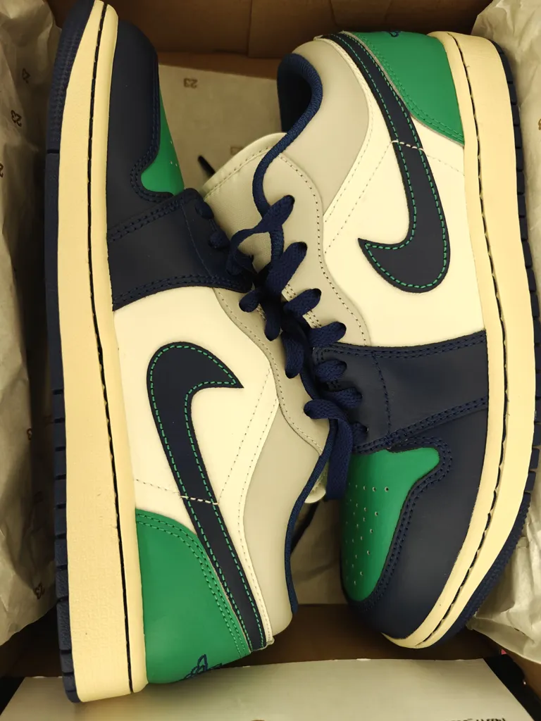 Nike Air Jordan 1 Low Men's UK8 Sail/deep Royal Blue Sneakers