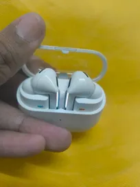 Buy used Samsung Galaxy Buds3 Pro - Used - Earbuds - White online on Resellpur
