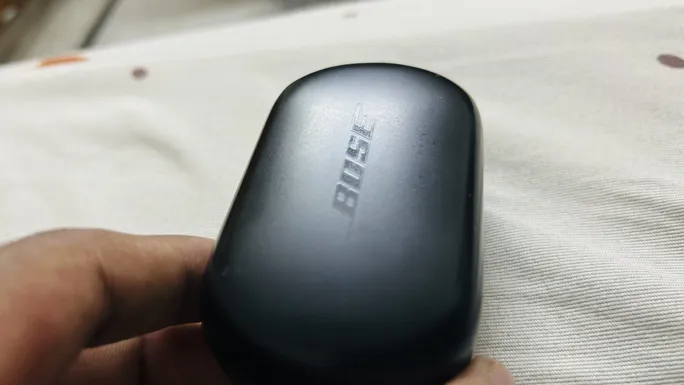 Buy used Bose New Quiet Comfort Earbuds - Black - Wireless Charging - ANC online on Resellpur