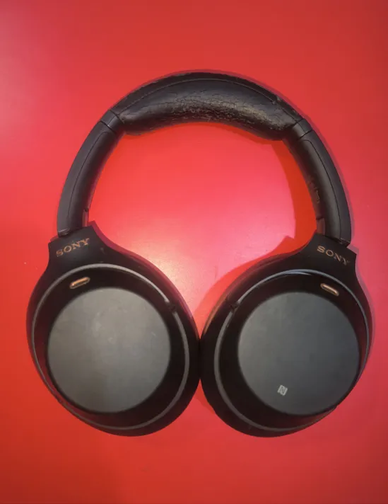 Buy used Sony WH-1000XM3 ANC Headphones Black, Best Condition, Excellent Audio online on Resellpur