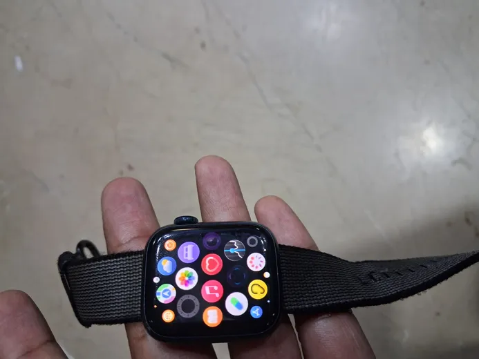 Sold second hand Apple Watch Series 9 41mm GPS + Cellular Black Good Condition on Resellpur