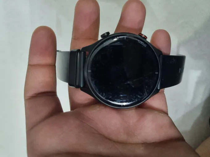 Buy used Noise Fit Twist BT Calling Smart Watch Black online on Resellpur