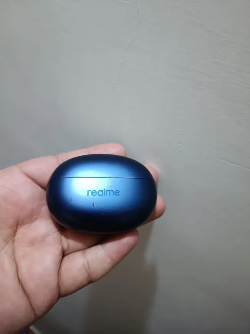 Buy used Realme Buds Air 5 Charging Case - Used - Blue online on Resellpur