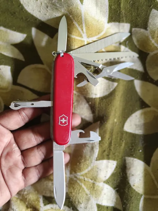 Buy used Victorinox Ranger Multi-tool Knife online on Resellpur