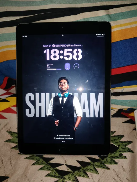 Buy used Ipad 6th gen wifi + cellular online on Resellpur