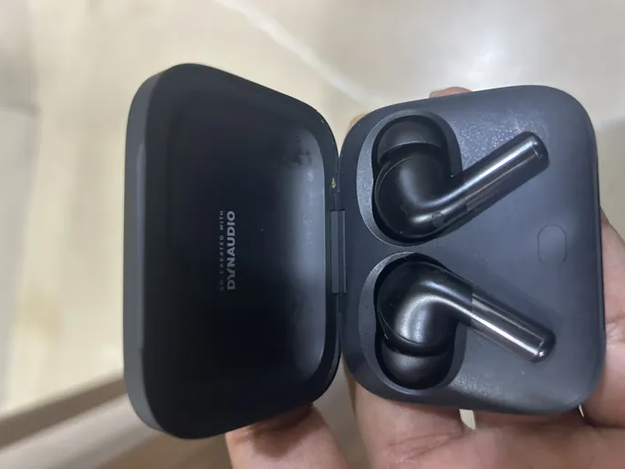 Buy used Oneplus Buds Pro 2R Like New Black Wireless Earbuds online on Resellpur