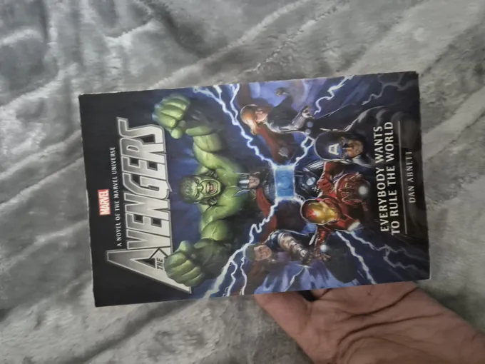 Buy used Avengers Comic Book English Paperback, Collector's Edition online on Resellpur