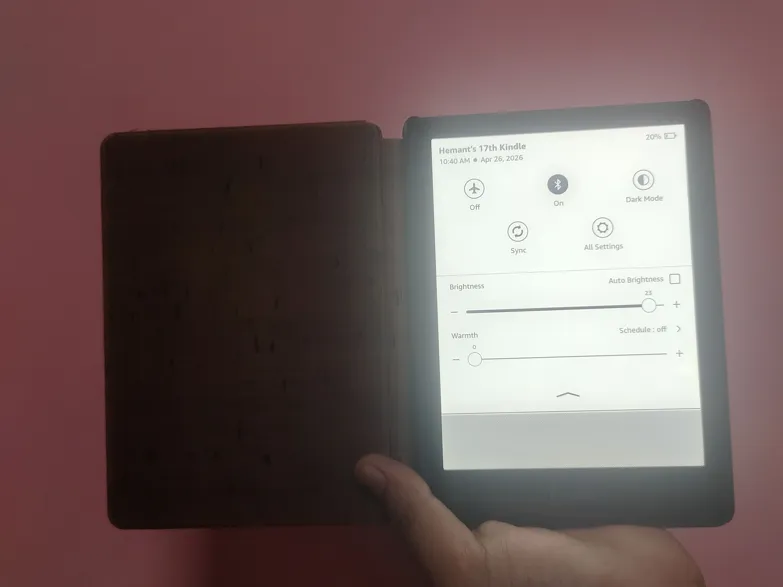 Buy used Kindle Paperwhite Signature Edition 11th Gen - Black - 32GB - Wireless Charging, Auto Brightness online on Resellpur