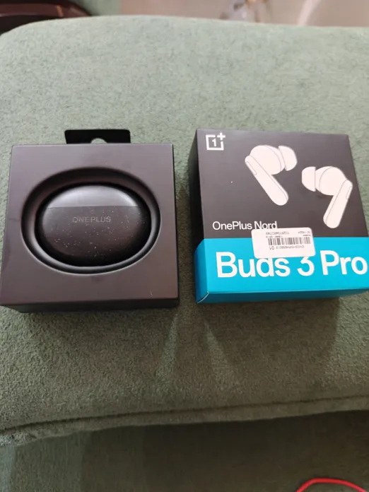 Sold second hand Oneplus Nord Buds 3 Pro - Like New - Wireless Earbuds - Black - Includes Charging Cable on Resellpur