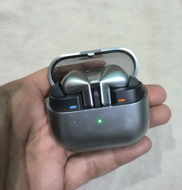 Buy used Samsung Galaxy Buds 3 Pro | Used | Earbuds | Black | High-quality Audio online on Resellpur