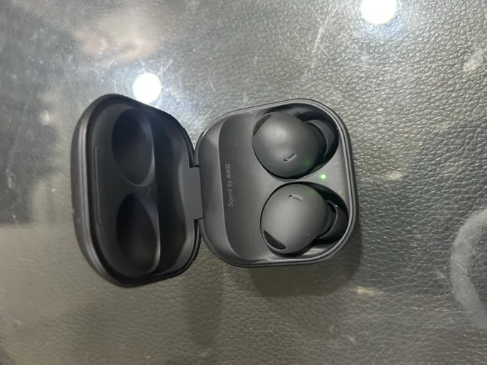 Sold second hand Samsung Galaxy Buds2 Pro Black Wireless Earbuds With AI Features on Resellpur