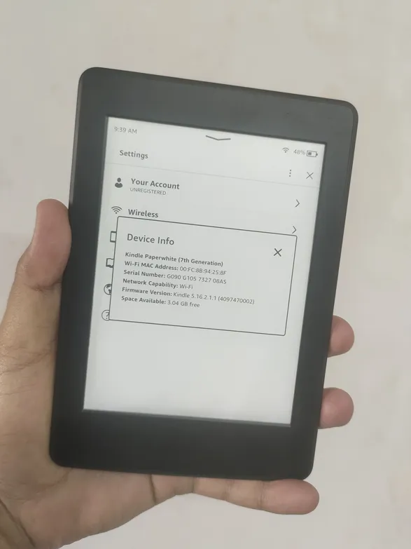 Sold second hand Kindle Paperwhite 7th Gen - Used - Black - Login Issue - Light Scratches on Resellpur