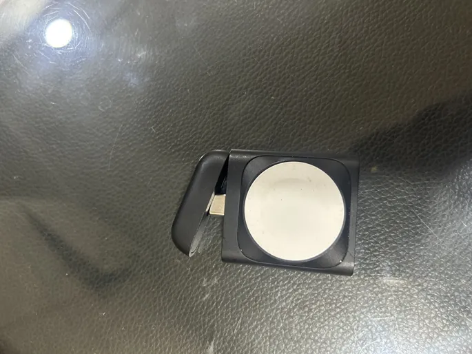 Buy used ESR Portable Wireless Charger For Apple Watch, Black And White online on Resellpur