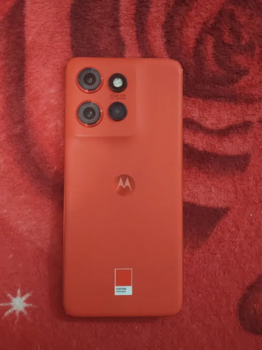 Buy used Motorola Edge 50 Neo - Excellent Condition - Smartphone - Red - 8GB RAM - 256GB Storage online on Resellpur