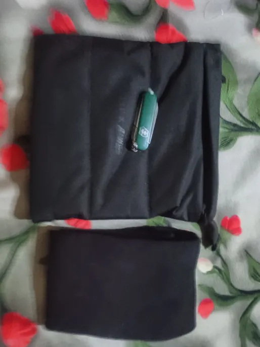 Buy used Victorinox Classic SD Mini Tool Set Green With Swiss Pouch online on Resellpur