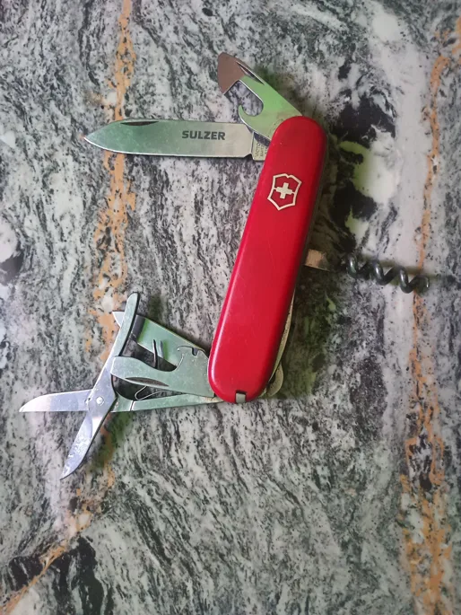 Buy used Victorinox Climber Multi-tool, Under 1 Kg online on Resellpur