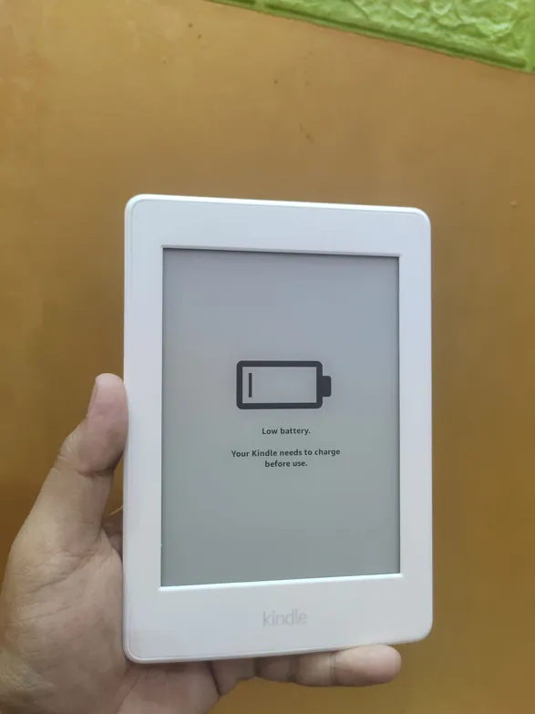 Buy used Kindle 7th Gen Paperwhite - White - Excellent Condition - E-reader online on Resellpur