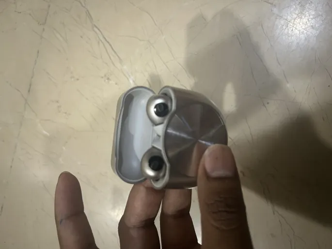 Sold second hand Noise Master Buds Sound By Bose Silver Wireless Earbuds on Resellpur