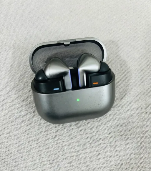 Buy used Samsung Galaxy Buds3 Pro - Used - Wireless Earbuds - Gray - Good Sound Quality online on Resellpur
