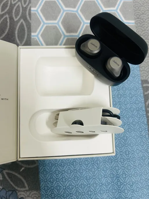 Buy used Jabra Elite 85t Refurbished Wireless Earbuds Black online on Resellpur