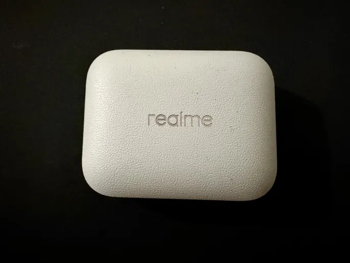 Buy used Realme Buds Air 7 Pro White Wireless Earbuds, Barely Used online on Resellpur