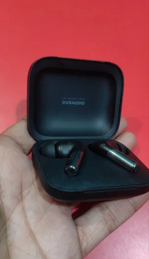 Buy used Oneplus Buds Pro 2 Refurbished Good Condition ANC Spatial Audio online on Resellpur