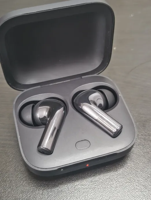 Sold second hand OnePlus buds 3 on Resellpur