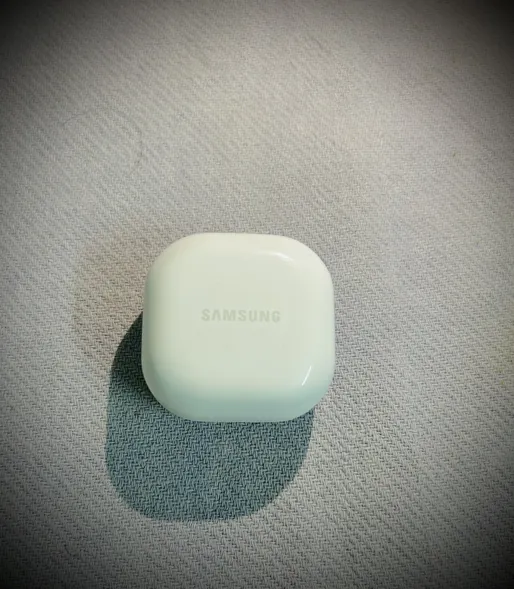 Buy used Samsung Galaxy Buds Core Good Condition White Wireless Earbuds online on Resellpur