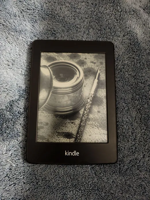 Buy used Kindle Paperwhite 5th Gen, Pre-owned, Good Working Condition online on Resellpur