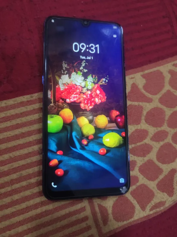 Buy used Vivo S1 - Minor Damage - Smartphone - Blue - 4GB RAM - 128GB Storage online on Resellpur