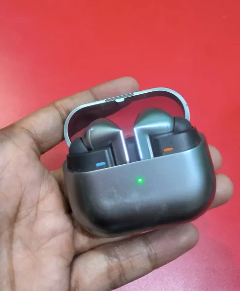 Buy used Samsung Galaxy Buds 3 Pro | Slightly Used | Earbuds | Black | High-quality Audio online on Resellpur