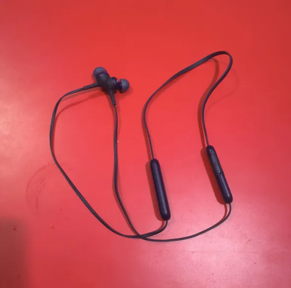 Buy used Sony WI-XB400 | Original | Perfectly Working | without Bill, Box and Accessories online on Resellpur