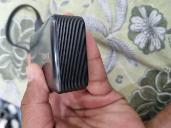 Buy used Anker Power Bank 10000mah 30W Fast Charging Black online on Resellpur