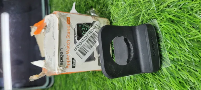 Buy used Spigen Rugged Armor Smartwatch Charger Stand - Black - Apple Watch Compatible online on Resellpur