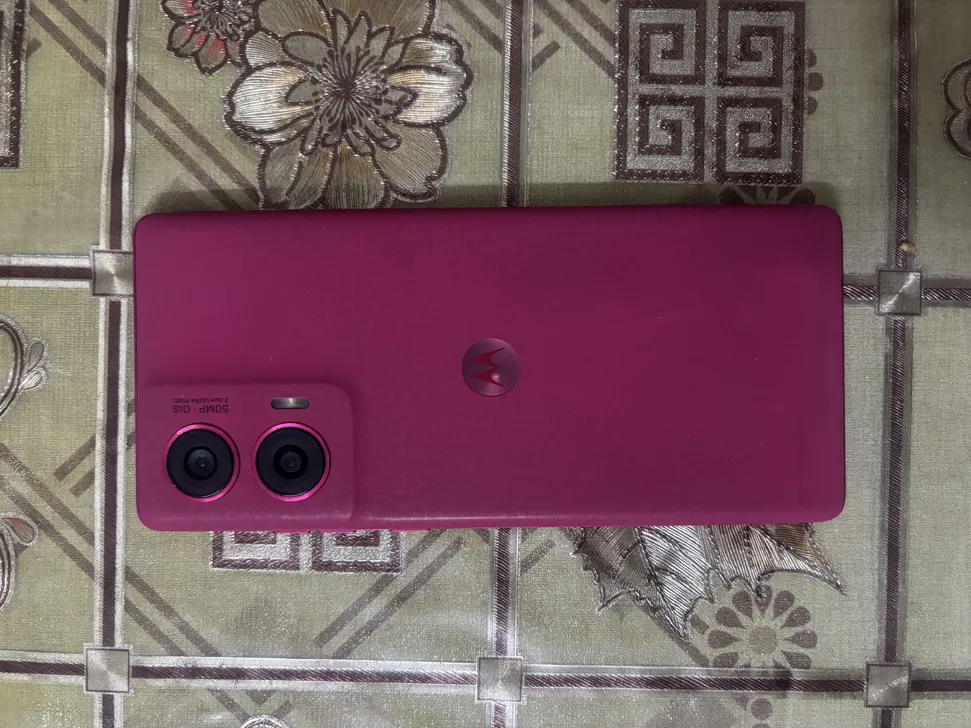 Buy used Motorola Edge 50 Fusion Excellent Condition Pink Smartphone 12GB RAM 256GB Storage online on Resellpur