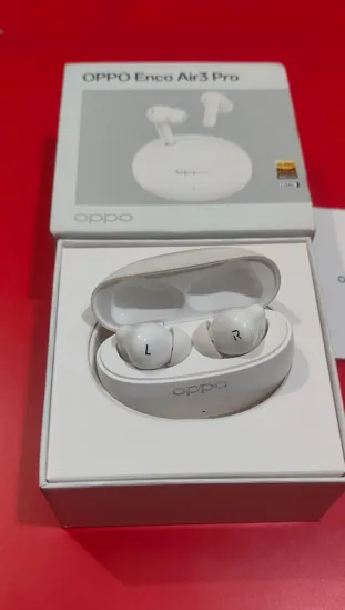 Buy used Oppo Used TWS Earbuds White 49db ANC online on Resellpur