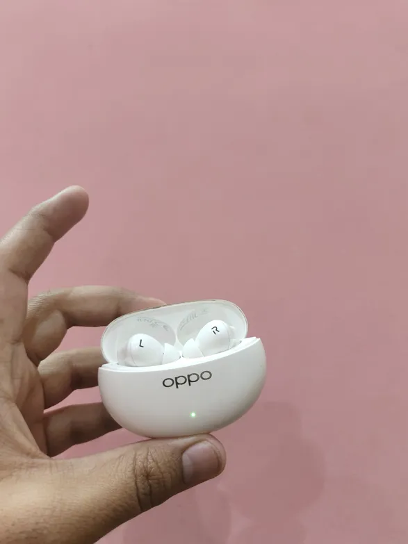 Buy used Oppo Enco Air 3 Pro Very Good Condition Wireless Earbuds White online on Resellpur