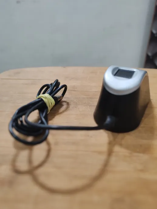 Buy used Mantra MFS100 V54 Biometric Fingerprint Scanner Silver-grey online on Resellpur