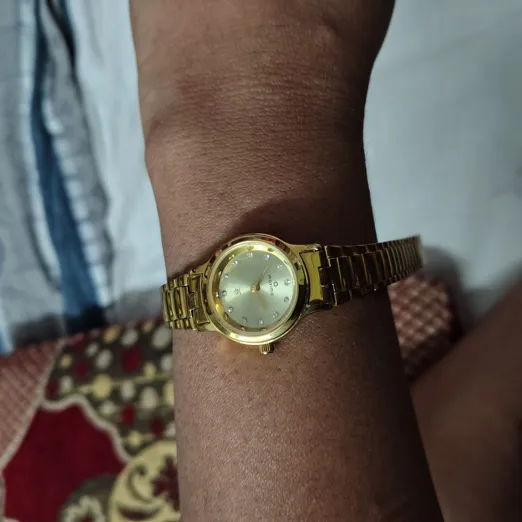 Buy used Maxima India New Women's Hand Watch Gold Chain online on Resellpur