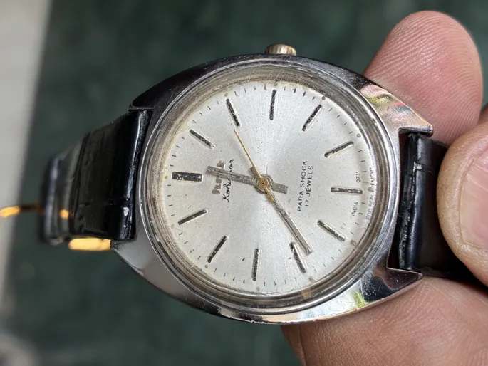 Buy used HMT Kohinoor Vintage Mechanical Watch Silver Dial Manual Winding Rubber Strap online on Resellpur